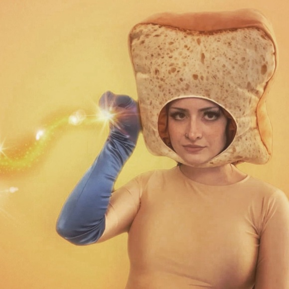 Bread hat - Picture 2 of 2